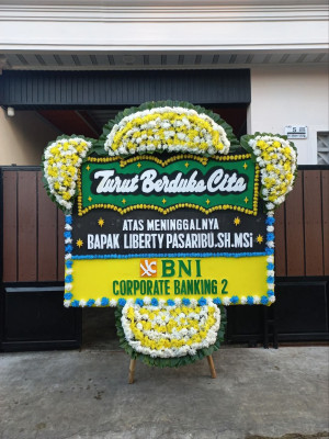 Papan Bunga Duka di Girian Bawah