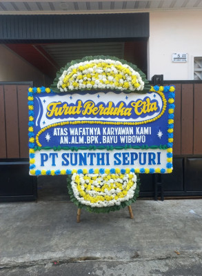Papan Bunga Duka di Girian Bawah